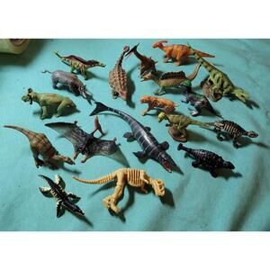 18-Piece Mini Dinosaur & Prehistoric Figure Lot – Detailed - Sea Creatures